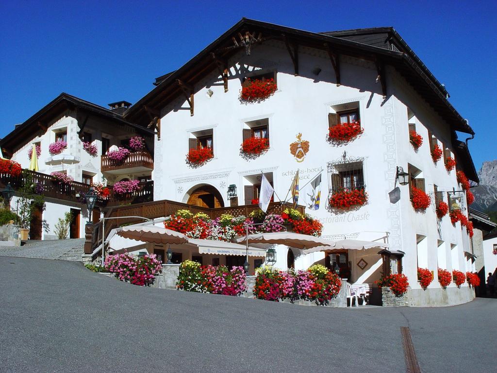Schlosshotel Chaste Tarasp Exterior foto